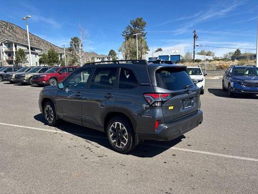 Magnetite Gray Metallic 2025 Subaru Forester Premium