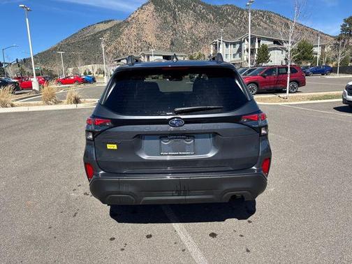 Magnetite Gray Metallic 2025 Subaru Forester Premium