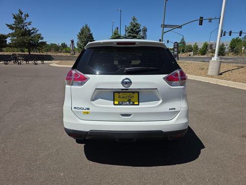 Glacier White 2016 Nissan Rogue S