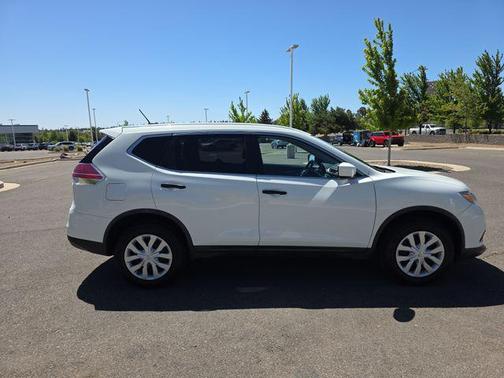 Glacier White 2016 Nissan Rogue S