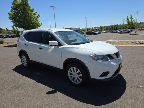Glacier White 2016 Nissan Rogue S