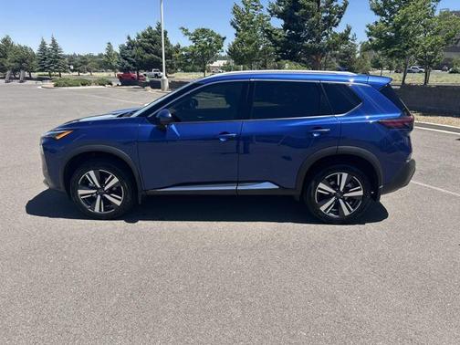 Caspian Blue Metallic 2023 Nissan Rogue SL