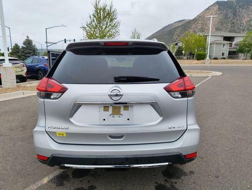 Brilliant Silver 2017 Nissan Rogue SV