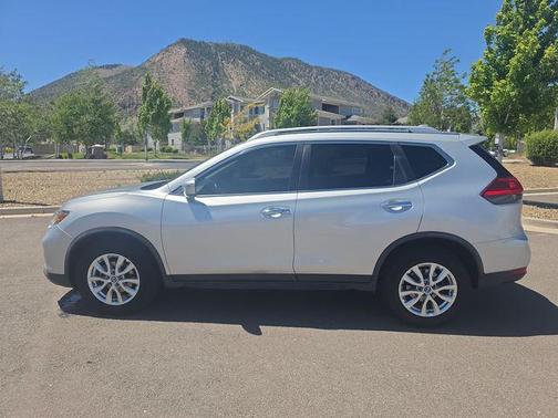 Brilliant Silver 2017 Nissan Rogue SV