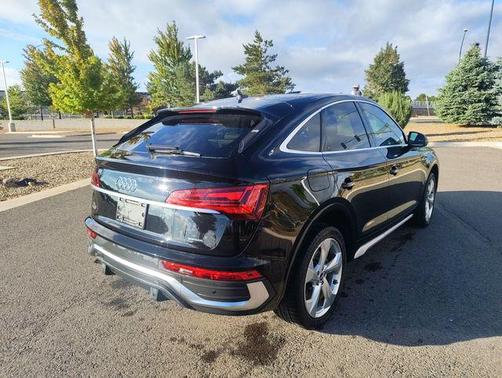 Mythos Black Metallic 2022 Audi Q5 45 S line Premium Plus