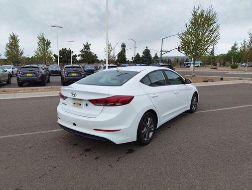 Quartz White Pearl 2018 Hyundai ELANTRA SEL