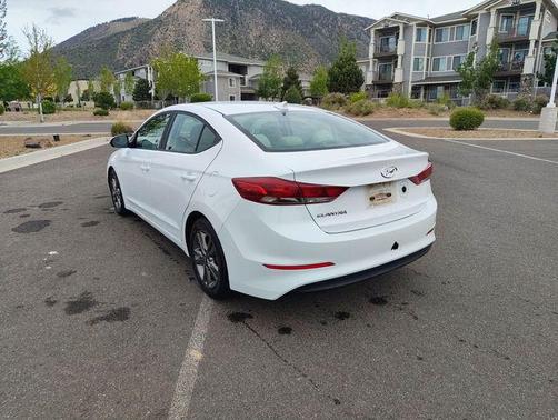 Quartz White Pearl 2018 Hyundai ELANTRA SEL