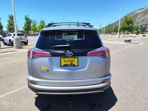 Silver Sky Metallic 2017 Toyota RAV4 SE