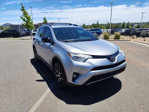 Silver Sky Metallic 2017 Toyota RAV4 SE