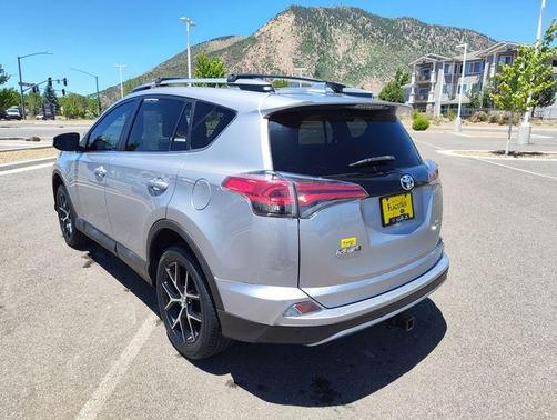 Silver Sky Metallic 2017 Toyota RAV4 SE
