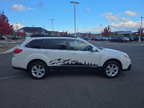 Satin White Pearl 2014 Subaru Outback 2.5i Premium