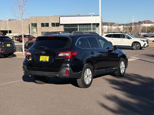 2019 Subaru Outback 2.5i