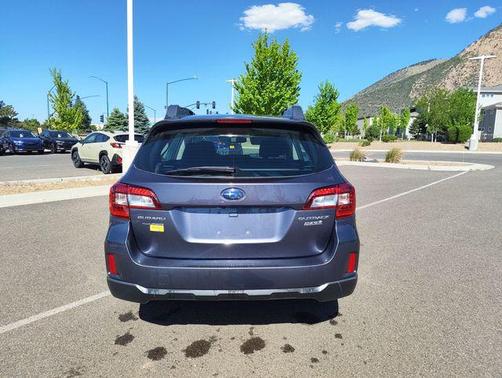 Carbide Gray Metallic 2016 Subaru Outback 2.5i