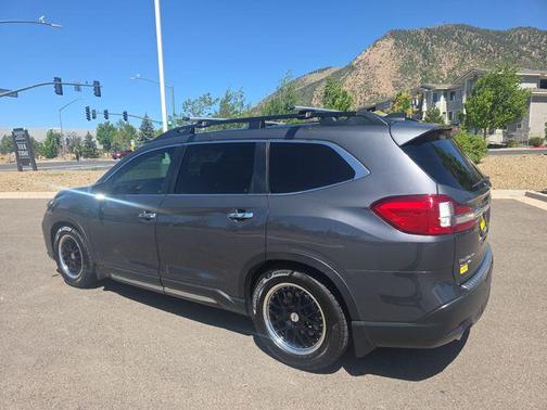 Magnetite Gray Metallic 2019 Subaru Ascent Touring 7-Passenger