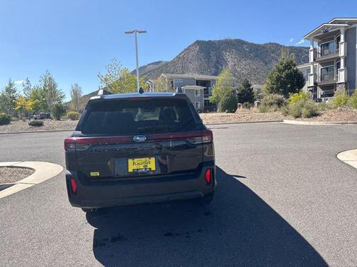 Crystal Black Silica 2026 Subaru Outback Limited
