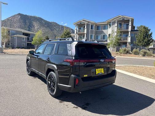 Crystal Black Silica 2026 Subaru Outback Limited