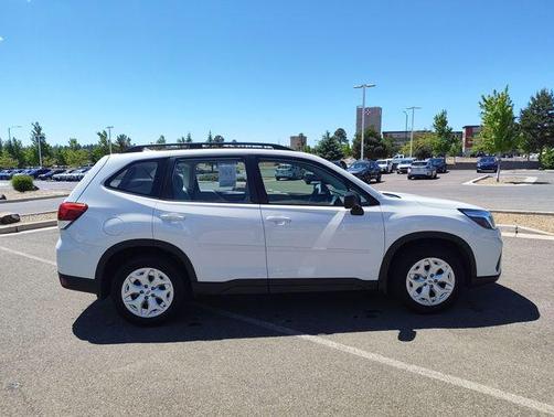 Crystal White Pearl 2020 Subaru Forester Base