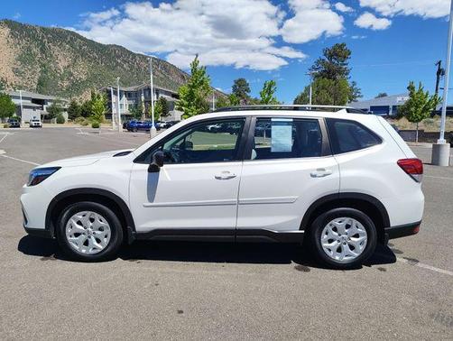 Crystal White Pearl 2020 Subaru Forester Base
