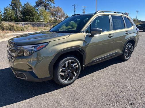 Green Metallic 2026 Subaru Forester Limited