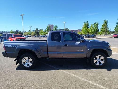 Magnetic Gray Metallic 2014 Toyota Tacoma Base