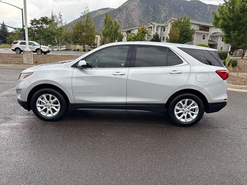 Silver Ice Metallic 2018 Chevrolet Equinox LT