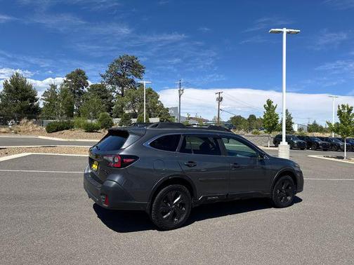 Magnetite Gray Metallic 2020 Subaru Outback Onyx Edition XT