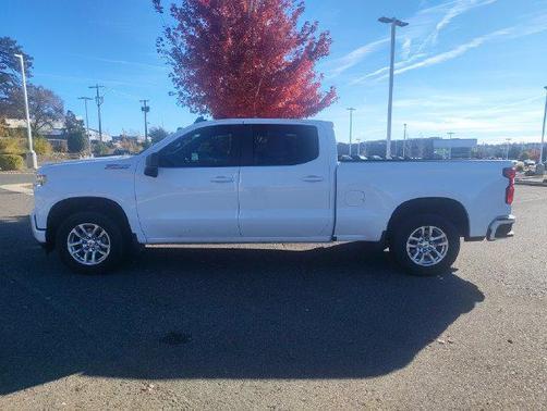 Summit White 2021 Chevrolet Silverado 1500 RST