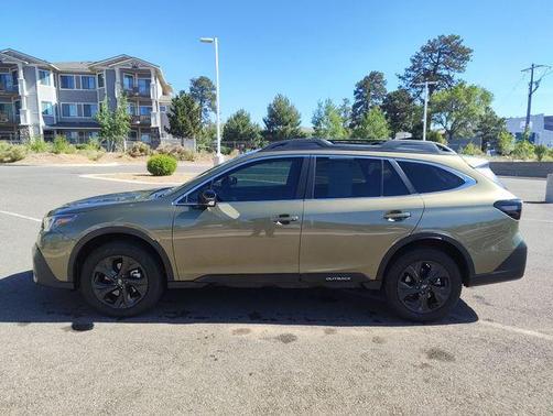 Autumn Green Metallic 2022 Subaru Outback Onyx Edition XT