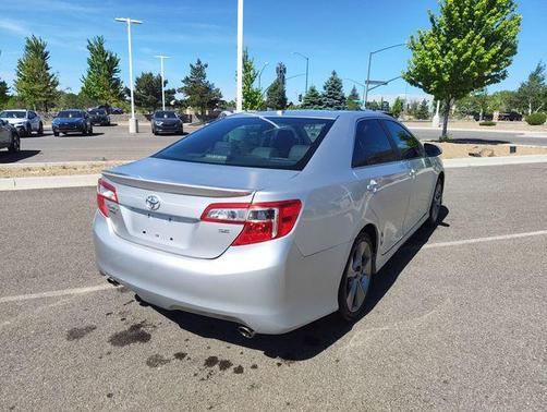 Classic Silver Metallic 2012 Toyota Camry SE