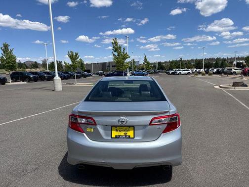 Classic Silver Metallic 2012 Toyota Camry SE