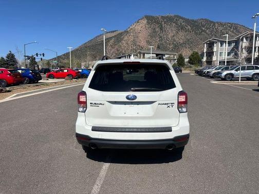 Crystal White Pearl 2018 Subaru Forester 2.0XT Premium