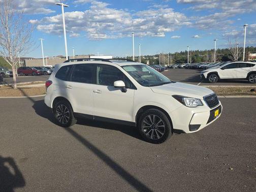 Crystal White Pearl 2018 Subaru Forester 2.0XT Premium