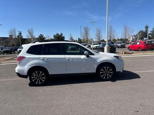 Crystal White Pearl 2018 Subaru Forester 2.0XT Premium