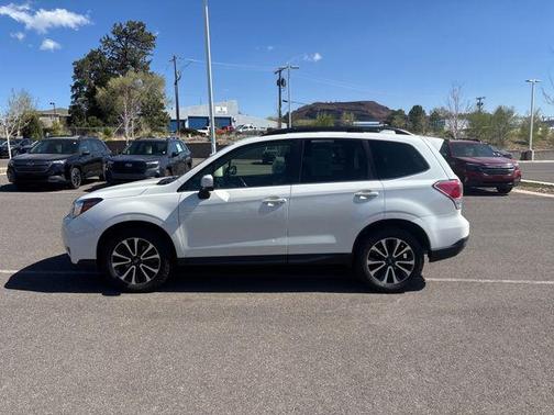 Crystal White Pearl 2018 Subaru Forester 2.0XT Premium