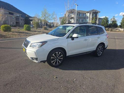 Crystal White Pearl 2018 Subaru Forester 2.0XT Premium