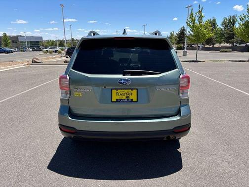 Jasmine Green Metallic 2018 Subaru Forester 2.5i Premium