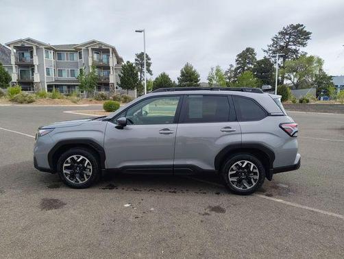 River Rock Pearl 2025 Subaru Forester Premium