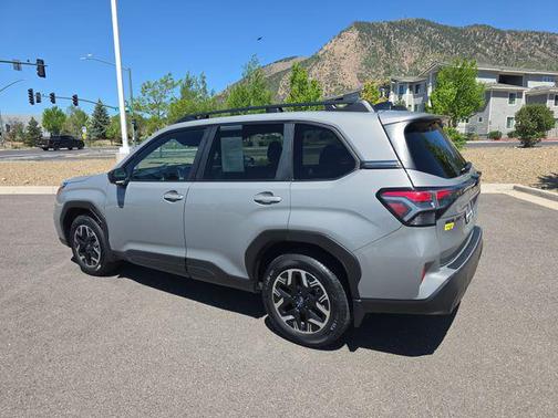 River Rock Pearl 2025 Subaru Forester Premium