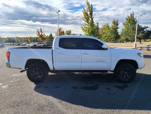 Ice Cap 2023 Toyota Tacoma SR5