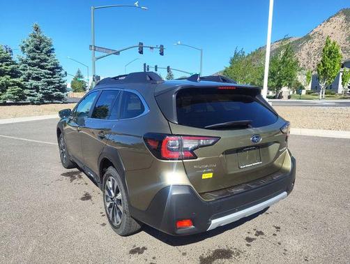 Autumn Green Metallic 2024 Subaru Outback Limited