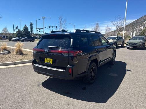 Crystal Black Silica 2026 Subaru Outback Limited