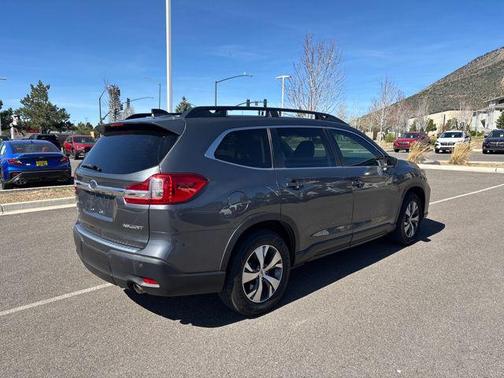 Magnetite Gray Metallic 2020 Subaru Ascent Premium 8-Passenger