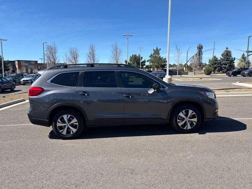 Magnetite Gray Metallic 2020 Subaru Ascent Premium 8-Passenger