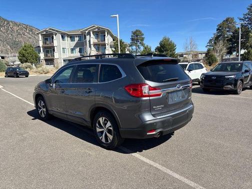 Magnetite Gray Metallic 2020 Subaru Ascent Premium 8-Passenger