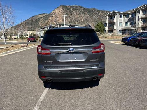 Magnetite Gray Metallic 2020 Subaru Ascent Premium 8-Passenger