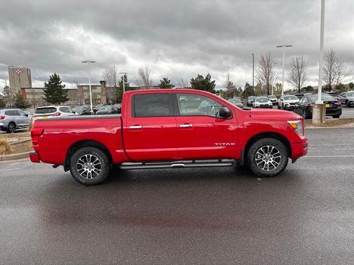 2021 Nissan Titan SV