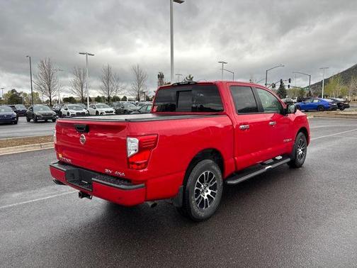 2021 Nissan Titan SV
