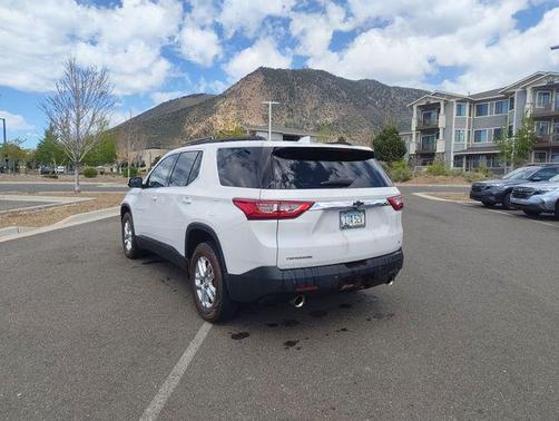 Iridescent Pearl Tricoat 2020 Chevrolet Traverse LT Leather