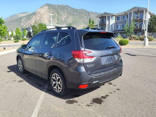 Magnetite Gray Metallic 2023 Subaru Forester Premium