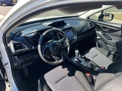 2019 Subaru Impreza 2.0i